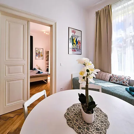 Apartment Korunni